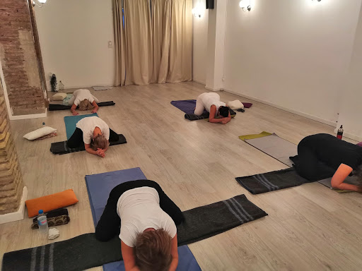 Centro de Yoga Carolina Ishwara Yoga – Barcelona