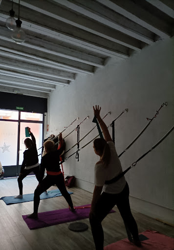 Centro de Yoga Farfalla Espai de moviment – Mataró