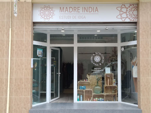 Centro de Yoga MADRE INDIA – Argentona