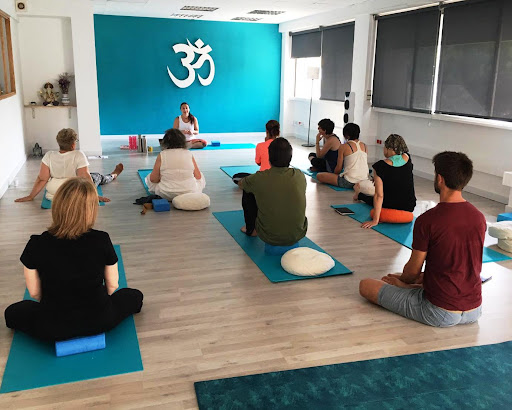 Centro de Yoga Natalia Paola Holística – Begues