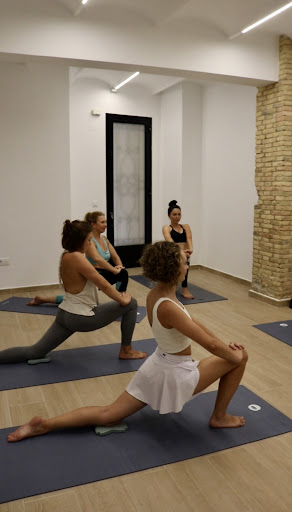 Centro de Yoga prosto yoga and meditation studio – Valencia